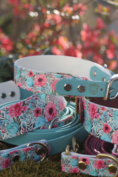 Rosé Blossom x Türkis Halsband