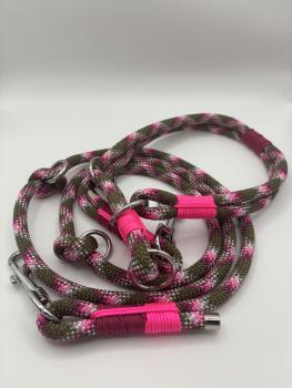 Retriever-Set Wild Berry Woods