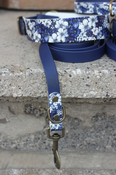 Blue Blossom x Navyblau Zugstopp-Set